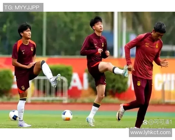 足球明星心中的偶像与他们的成长之路如何影响了他们的职业生涯 足球明星心中的偶像与他们的成长之路如何影响了他们的职业生涯