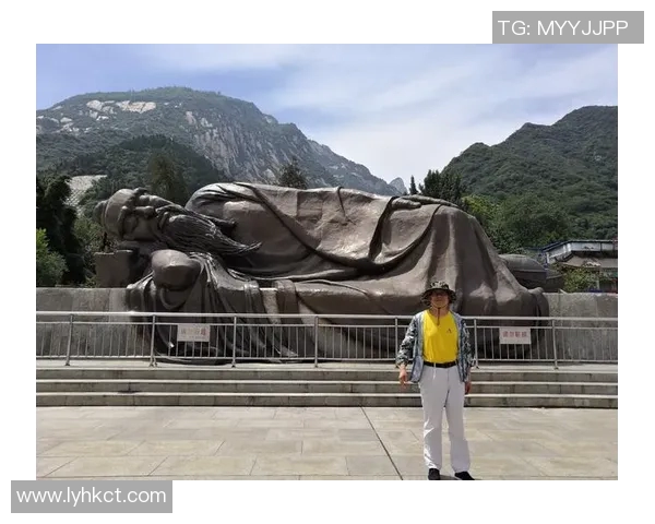 足球明星之间的复杂关系全景图解揭示他们的友谊与竞争故事 足球明星之间的复杂关系全景图解揭示他们的友谊与竞争故事