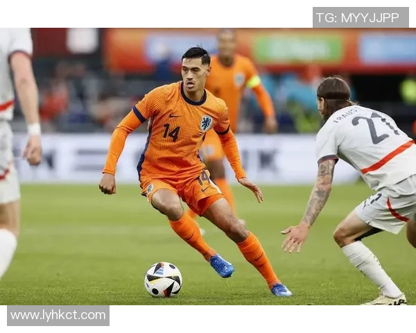 传球足球明星的魅力与技巧解析及其在比赛中的重要性 传球足球明星的魅力与技巧解析及其在比赛中的重要性