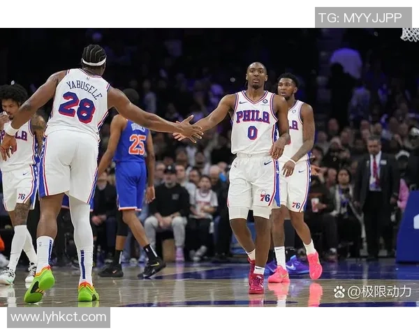 掘金队与纽约尼克斯的激烈对决揭示篮球战术与球员实力的较量 掘金队与纽约尼克斯的激烈对决揭示篮球战术与球员实力的较量